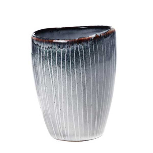 Broste Copenhagen Becher Nordic - Tasse ohne Henkel aus Steingut in grau-blau Tönen