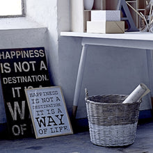 Bloomingville Holzschild Happiness ist not a Destination in schwarz - schöne Wanddeko