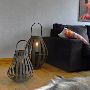 Broste Copenhagen Windicht Sally mit Glaseinsatz - handgefertigte Holzlaterne in dunkelbraun