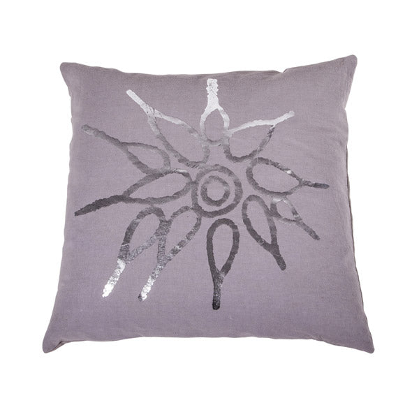 Broste Sofakissen Luisa in schlammgrau - Dekokissen 50x50 cm mit Silberdruck