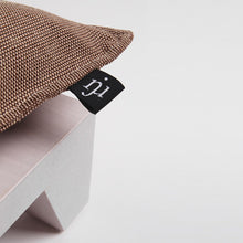 Hockenheimer M von njustudio - Design Hocker aus Deutschland