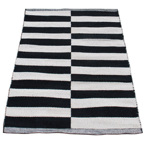 Aspegren Teppich Design Lines aus Baumwolle in schwarz-weiß - grafischer Läufer