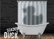 Duschvorhang der Schatten der Ente - die große Bedrohung unter der Dusche