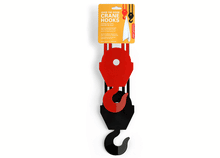 Crane wall hooks - zwei coole Türhaken von Kikkerland in schwarz und rot