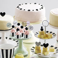Miss Étoile Kuchenplatte rund mit Fuß - Tortenplatte aus Keramik in pastell grün