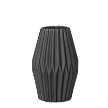 Bloomingville Vase Folded schwarz - moderne, geometrische Blumenvase aus Porzellan