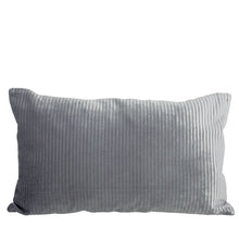 House Doctor Kissenbezug Pale Stripes grau - Kissenhülle aus Samt 30x50 cm