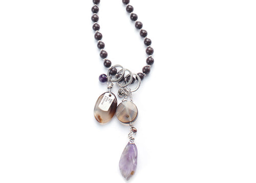 Collier indian feather in purple von exoal - lange Kette aus Natursteinen in lila