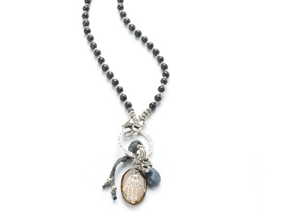 Collier circle of love in dunkelblau von exoal  - lange Kette aus Natursteinen